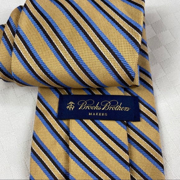 Brooks Brothers 100% Silk Tie - Picture 3 of 3